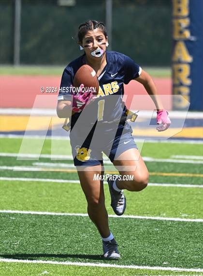 Thumbnail 3 in Millikan @ Warren photogallery.