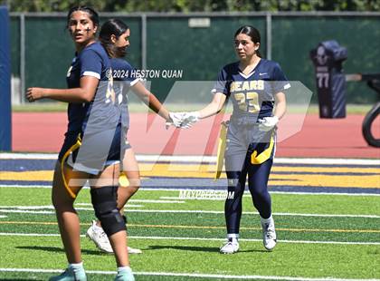 Thumbnail 3 in Millikan @ Warren photogallery.
