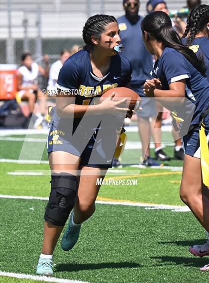Thumbnail 2 in Millikan @ Warren photogallery.