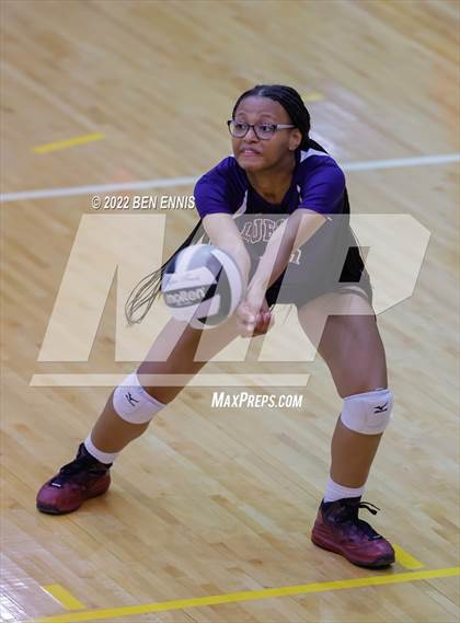 Thumbnail 3 in Spalding vs Luella (4A Area 4 Tournament) photogallery.