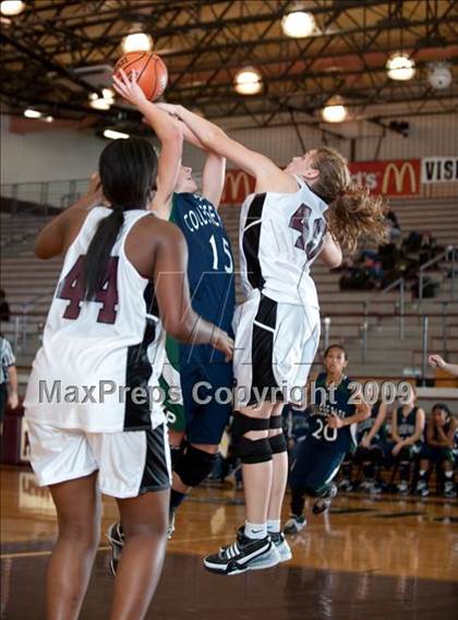 Thumbnail 1 in Cinco Ranch vs. College Park  (McDonalds Texas Invitational) photogallery.