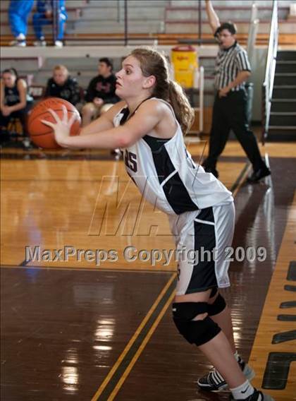 Thumbnail 2 in Cinco Ranch vs. College Park  (McDonalds Texas Invitational) photogallery.