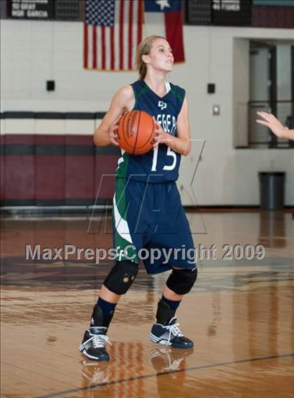 Thumbnail 1 in Cinco Ranch vs. College Park  (McDonalds Texas Invitational) photogallery.