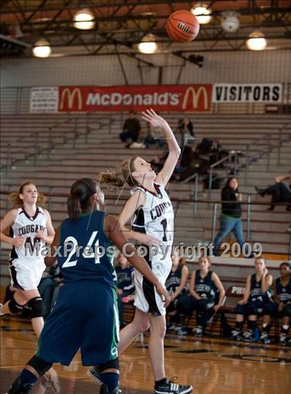 Thumbnail 3 in Cinco Ranch vs. College Park  (McDonalds Texas Invitational) photogallery.