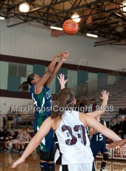 Thumbnail 2 in Cinco Ranch vs. College Park  (McDonalds Texas Invitational) photogallery.