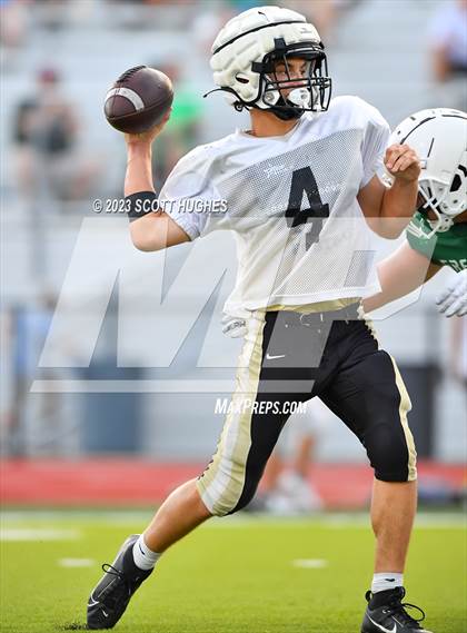 Thumbnail 3 in Springfield @ Green Hill (Scrimmage) photogallery.