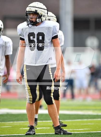 Thumbnail 3 in Springfield @ Green Hill (Scrimmage) photogallery.