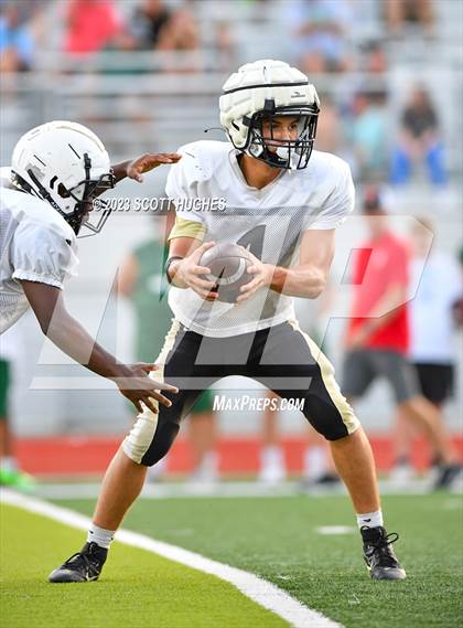 Thumbnail 2 in Springfield @ Green Hill (Scrimmage) photogallery.