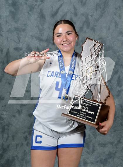 Thumbnail 1 in Caruthers (CIF State D2 Awards) photogallery.