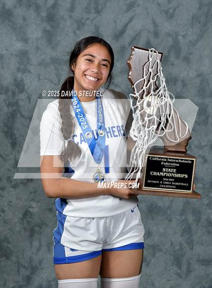 Thumbnail 2 in Caruthers (CIF State D2 Awards) photogallery.