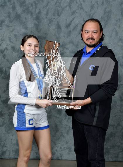 Thumbnail 2 in Caruthers (CIF State D2 Awards) photogallery.