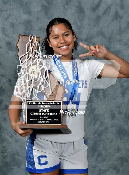 Thumbnail 3 in Caruthers (CIF State D2 Awards) photogallery.