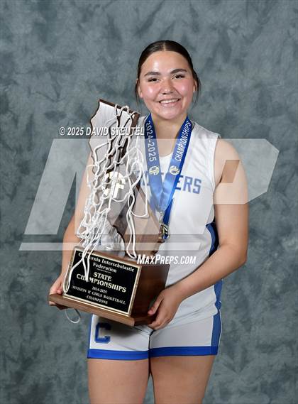 Thumbnail 3 in Caruthers (CIF State D2 Awards) photogallery.