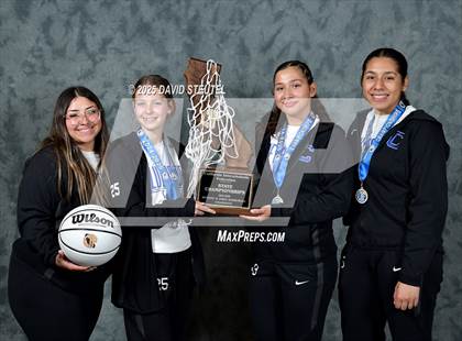 Thumbnail 3 in Caruthers (CIF State D2 Awards) photogallery.