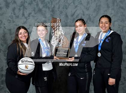 Thumbnail 1 in Caruthers (CIF State D2 Awards) photogallery.
