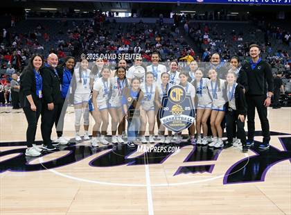 Thumbnail 3 in Caruthers (CIF State D2 Awards) photogallery.