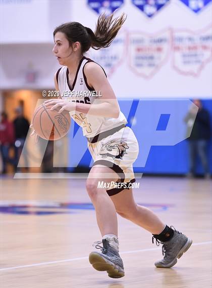 Thumbnail 2 in Stow-Munroe Falls vs. Aurora (OHSAA D1 Sectional Playoff) photogallery.