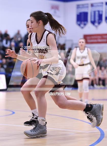 Thumbnail 3 in Stow-Munroe Falls vs. Aurora (OHSAA D1 Sectional Playoff) photogallery.