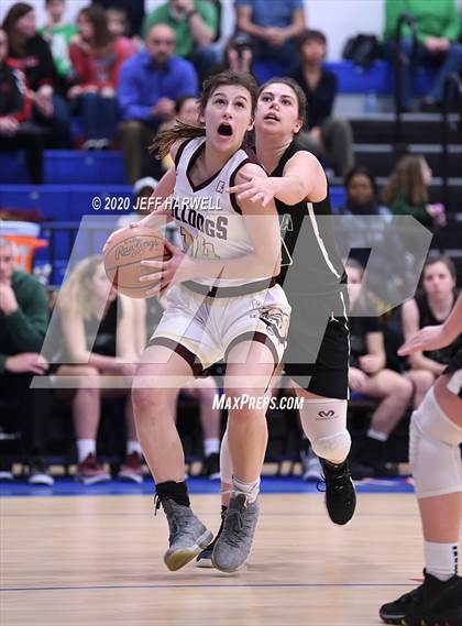 Thumbnail 1 in Stow-Munroe Falls vs. Aurora (OHSAA D1 Sectional Playoff) photogallery.