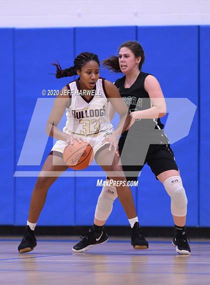 Thumbnail 1 in Stow-Munroe Falls vs. Aurora (OHSAA D1 Sectional Playoff) photogallery.
