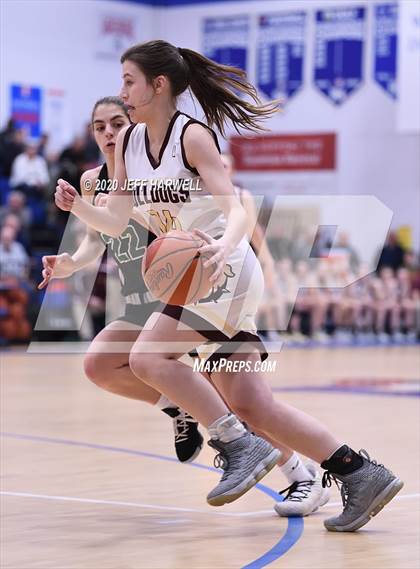 Thumbnail 2 in Stow-Munroe Falls vs. Aurora (OHSAA D1 Sectional Playoff) photogallery.