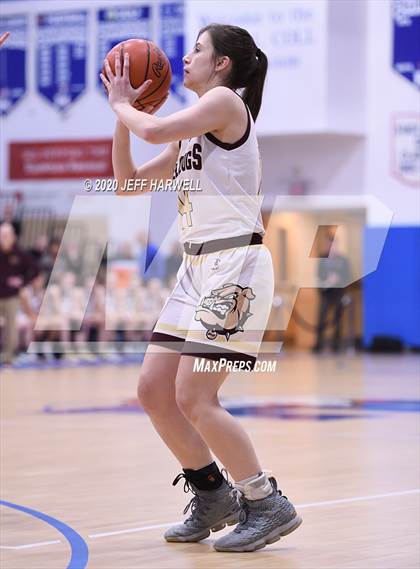 Thumbnail 3 in Stow-Munroe Falls vs. Aurora (OHSAA D1 Sectional Playoff) photogallery.