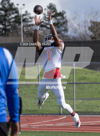 Thumbnail 2 in Tri County All-Star Game photogallery.