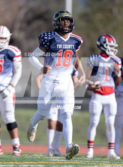 Thumbnail 2 in Tri County All-Star Game photogallery.