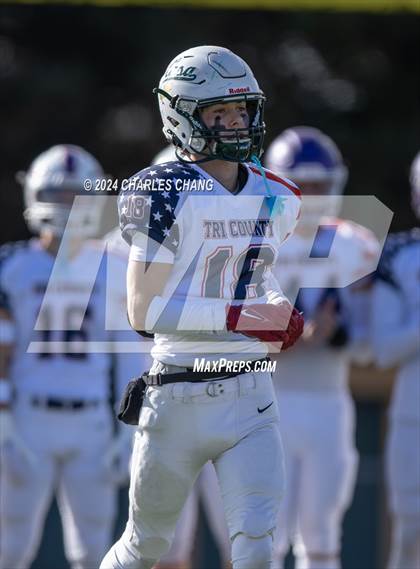 Thumbnail 3 in Tri County All-Star Game photogallery.