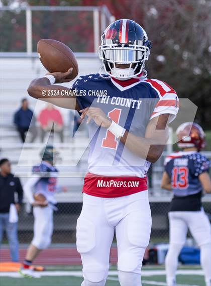 Thumbnail 3 in Tri County All-Star Game photogallery.
