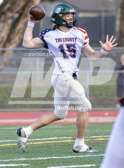 Thumbnail 3 in Tri County All-Star Game photogallery.