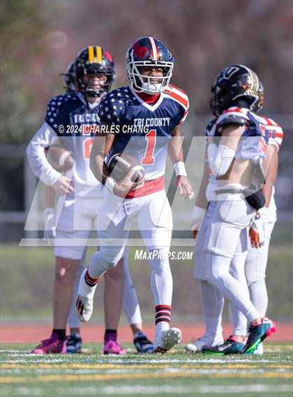Thumbnail 2 in Tri County All-Star Game photogallery.