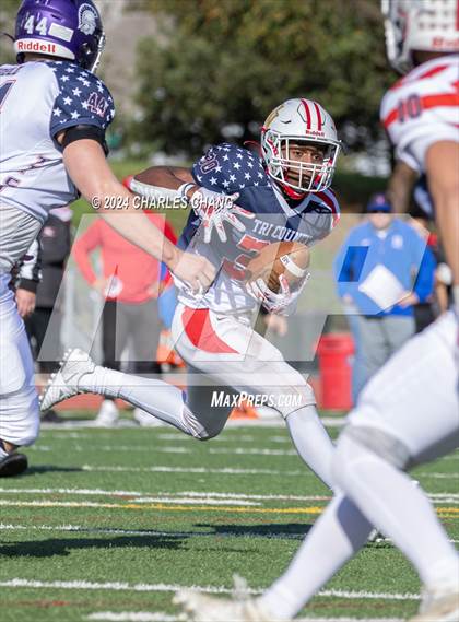 Thumbnail 3 in Tri County All-Star Game photogallery.