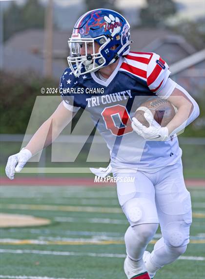Thumbnail 2 in Tri County All-Star Game photogallery.