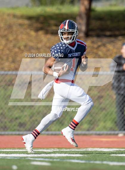 Thumbnail 2 in Tri County All-Star Game photogallery.