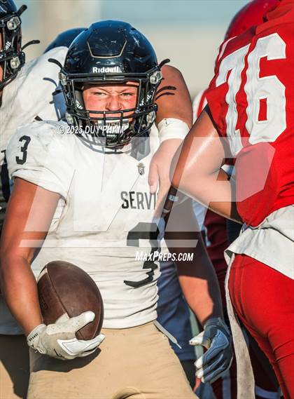 Thumbnail 2 in FR: Servite @ Mater Dei photogallery.
