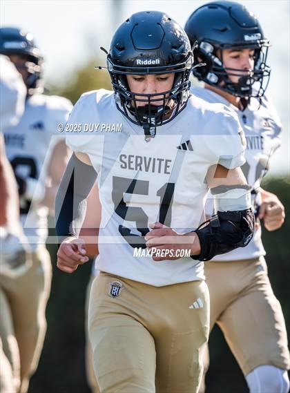 Thumbnail 2 in FR: Servite @ Mater Dei photogallery.