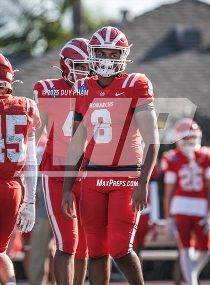 Thumbnail 1 in FR: Servite @ Mater Dei photogallery.