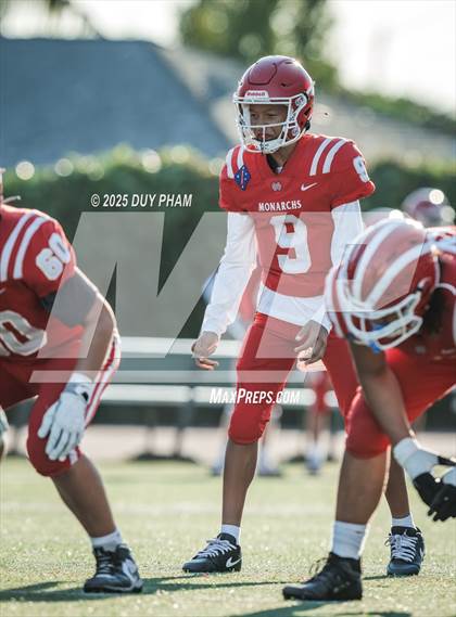 Thumbnail 2 in FR: Servite @ Mater Dei photogallery.