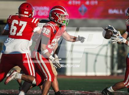 Thumbnail 3 in FR: Servite @ Mater Dei photogallery.