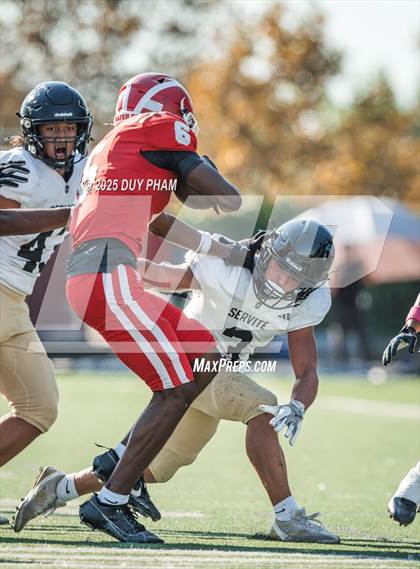 Thumbnail 2 in FR: Servite @ Mater Dei photogallery.