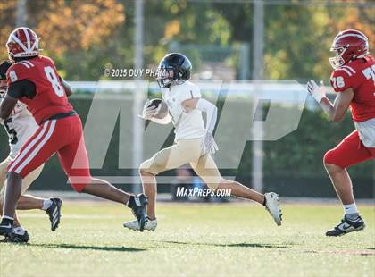Thumbnail 2 in FR: Servite @ Mater Dei photogallery.