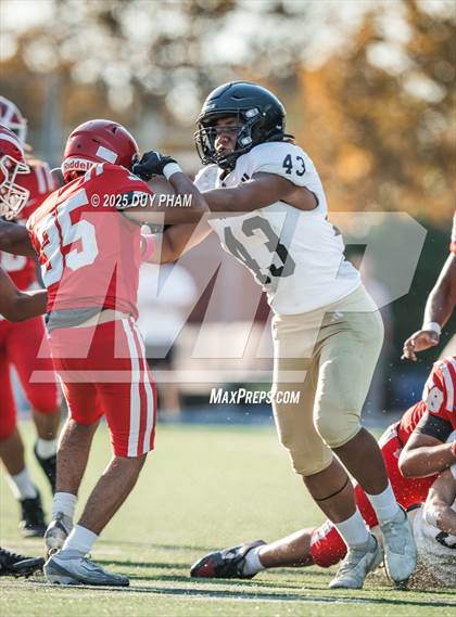 Thumbnail 3 in FR: Servite @ Mater Dei photogallery.
