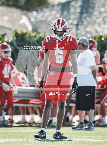 Thumbnail 3 in FR: Servite @ Mater Dei photogallery.