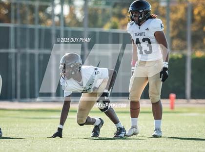 Thumbnail 2 in FR: Servite @ Mater Dei photogallery.