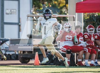 Thumbnail 3 in FR: Servite @ Mater Dei photogallery.