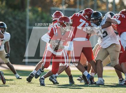 Thumbnail 2 in FR: Servite @ Mater Dei photogallery.
