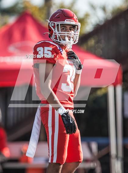 Thumbnail 2 in FR: Servite @ Mater Dei photogallery.