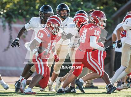 Thumbnail 2 in FR: Servite @ Mater Dei photogallery.