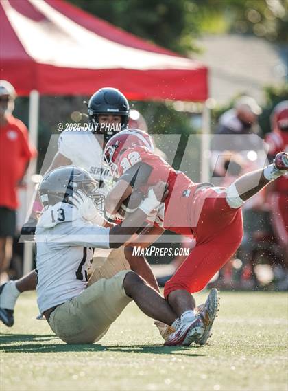 Thumbnail 3 in FR: Servite @ Mater Dei photogallery.